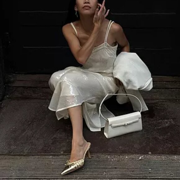 NEW DOLCE VITA Distressed Leather Heels in gold 1225 3t2 - Picture 2 of 11